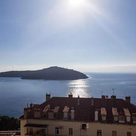 Ventula - Two Bedroom With Sea View Апартаменты *