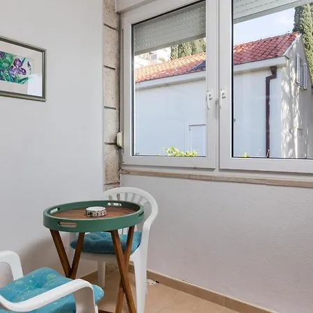 Ventula - Two Bedroom With Sea View Apartment