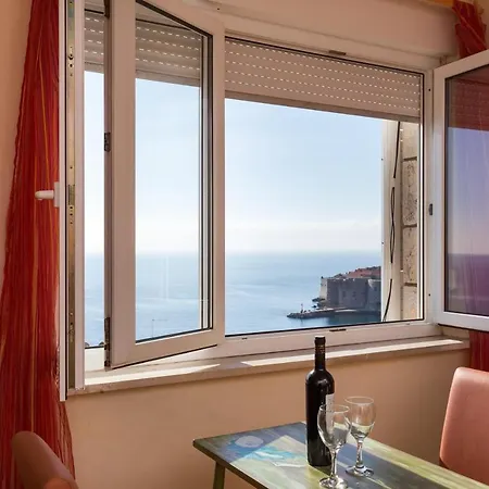 Ventula - Two Bedroom With Sea View Apartment *